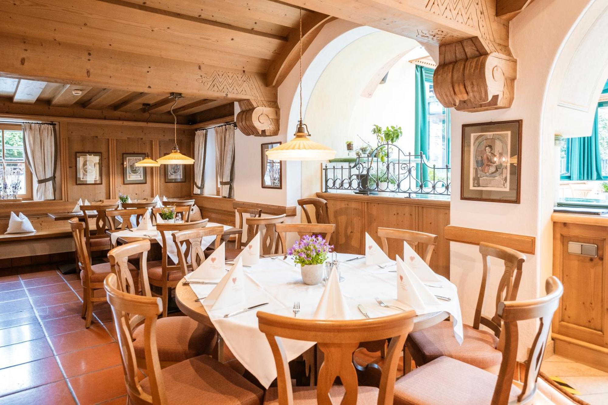 Eggerwirt Kitzbuehel, Hotel & Restaurant Extérieur photo