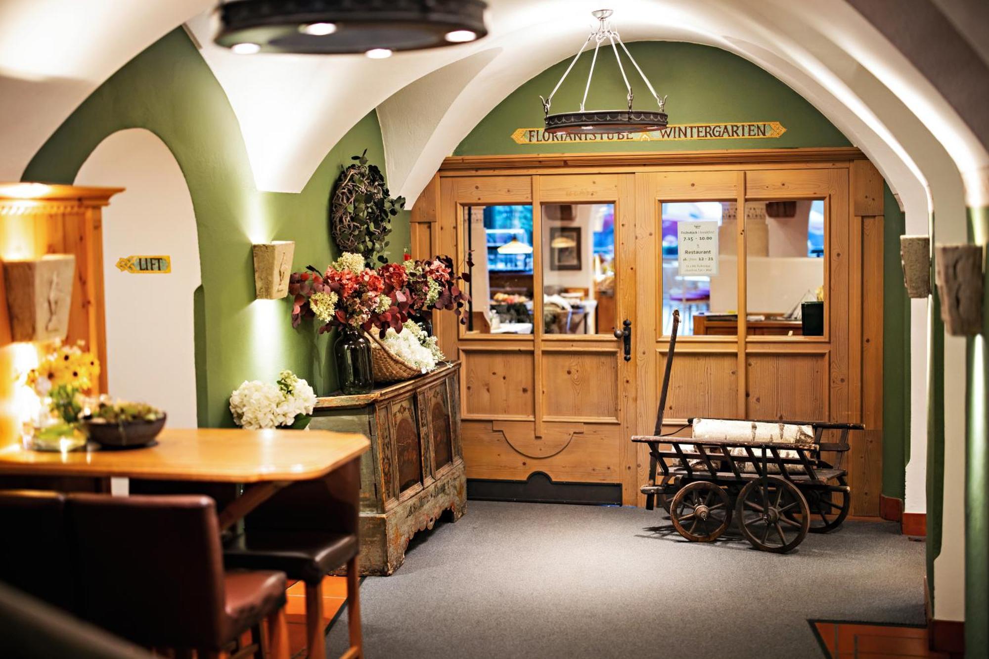 Eggerwirt Kitzbuehel, Hotel & Restaurant Extérieur photo