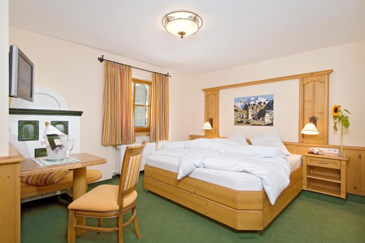 Eggerwirt Kitzbuehel, Hotel & Restaurant Extérieur photo